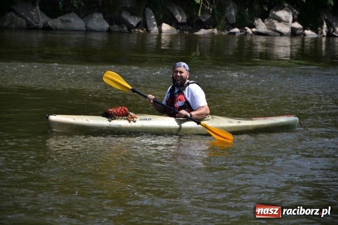 Zdjęcie w galerii na portalu naszraciborz.pl: Graniczne meandry otwarte. Gmina Krzyżanowice i miasto Bogumin oficjalnie rozpoczęli sezon wodniacki  wiadomości z regionu