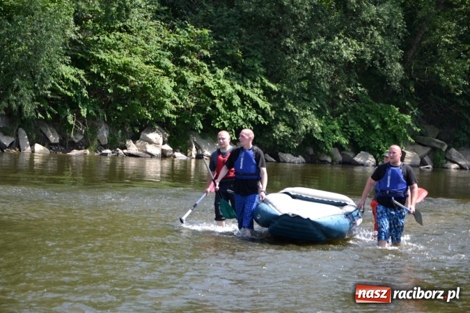 Zdjęcie w galerii na portalu naszraciborz.pl: Graniczne meandry otwarte. Gmina Krzyżanowice i miasto Bogumin oficjalnie rozpoczęli sezon wodniacki  wiadomości z regionu