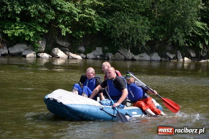Zdjęcie w galerii na portalu naszraciborz.pl: Graniczne meandry otwarte. Gmina Krzyżanowice i miasto Bogumin oficjalnie rozpoczęli sezon wodniacki  wiadomości z regionu