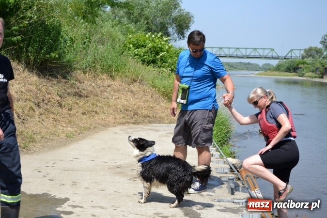 Zdjęcie w galerii na portalu naszraciborz.pl: Graniczne meandry otwarte. Gmina Krzyżanowice i miasto Bogumin oficjalnie rozpoczęli sezon wodniacki  wiadomości z regionu
