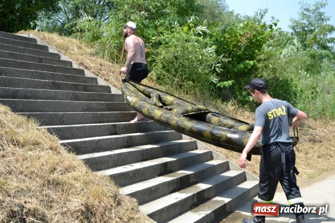 Zdjęcie w galerii na portalu naszraciborz.pl: Graniczne meandry otwarte. Gmina Krzyżanowice i miasto Bogumin oficjalnie rozpoczęli sezon wodniacki  wiadomości z regionu