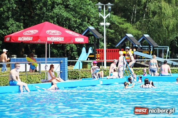 Zdjęcie w galerii na portalu naszraciborz.pl: W Szymocicach i Oborze dobra frekwencja na początek sezonu wiadomości z regionu