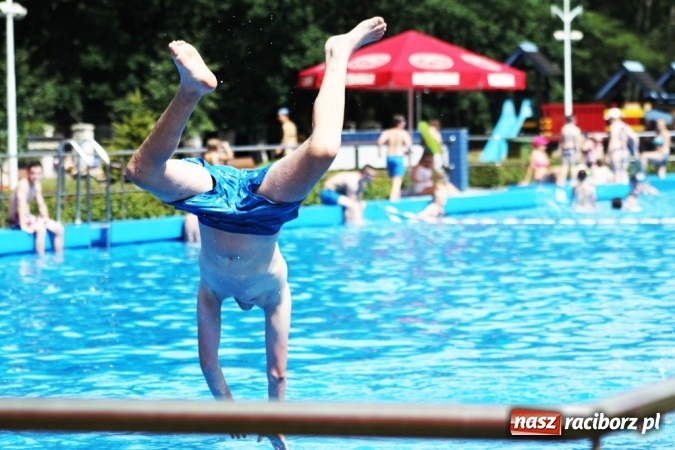 Zdjęcie w galerii na portalu naszraciborz.pl: W Szymocicach i Oborze dobra frekwencja na początek sezonu wiadomości z regionu