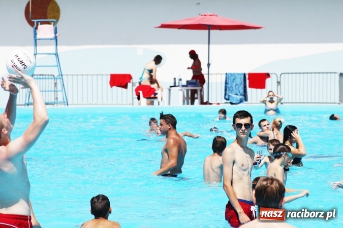 Zdjęcie w galerii na portalu naszraciborz.pl: W Szymocicach i Oborze dobra frekwencja na początek sezonu wiadomości z regionu