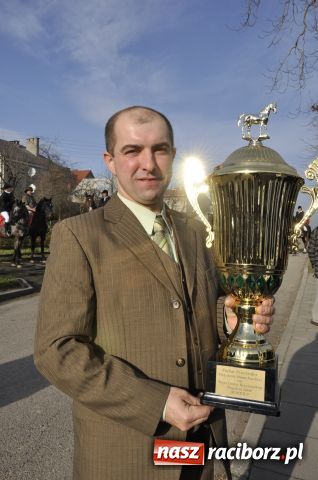 Zdjęcie w galerii na portalu naszraciborz.pl: Lis złapany w OKAMGNIENIU wiadomości z regionu