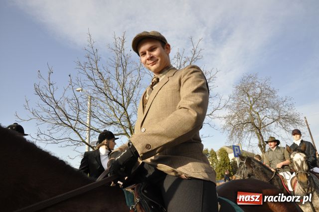 Zdjęcie w galerii na portalu naszraciborz.pl: Lis złapany w OKAMGNIENIU wiadomości z regionu