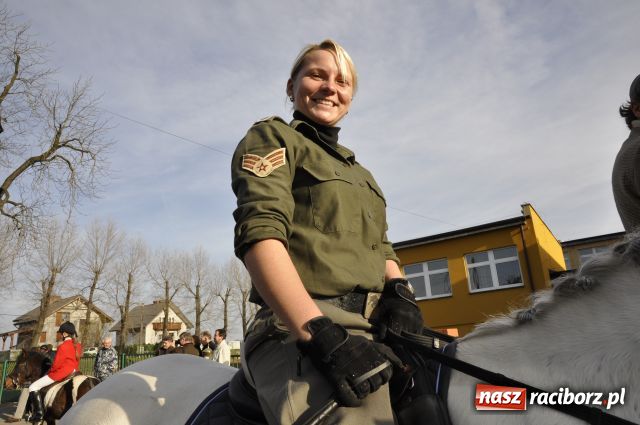 Zdjęcie w galerii na portalu naszraciborz.pl: Lis złapany w OKAMGNIENIU wiadomości z regionu