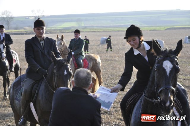 Zdjęcie w galerii na portalu naszraciborz.pl: Lis złapany w OKAMGNIENIU wiadomości z regionu