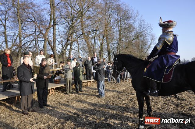 Zdjęcie w galerii na portalu naszraciborz.pl: Lis złapany w OKAMGNIENIU wiadomości z regionu