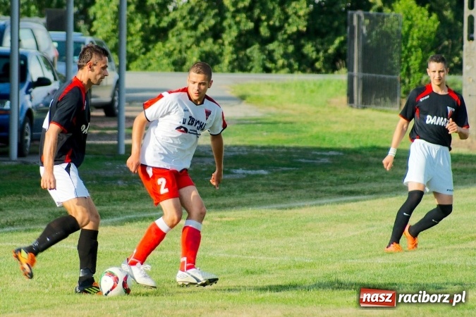 Zdjęcie w galerii na portalu naszraciborz.pl: Cały świat już wie, że Lyski są w A klasie. Masakra Bieńkowic w barażowym rewanżu wiadomości z regionu
