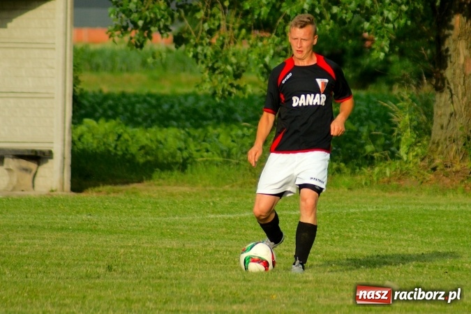 Zdjęcie w galerii na portalu naszraciborz.pl: Cały świat już wie, że Lyski są w A klasie. Masakra Bieńkowic w barażowym rewanżu wiadomości z regionu