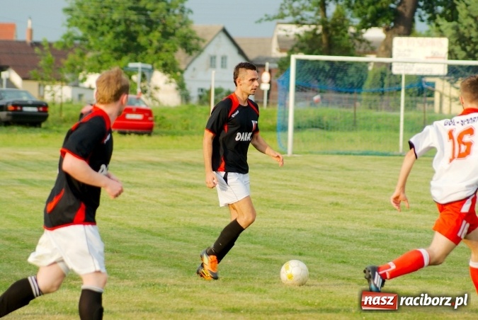 Zdjęcie w galerii na portalu naszraciborz.pl: Cały świat już wie, że Lyski są w A klasie. Masakra Bieńkowic w barażowym rewanżu wiadomości z regionu