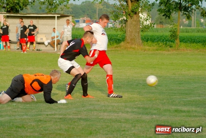 Zdjęcie w galerii na portalu naszraciborz.pl: Cały świat już wie, że Lyski są w A klasie. Masakra Bieńkowic w barażowym rewanżu wiadomości z regionu
