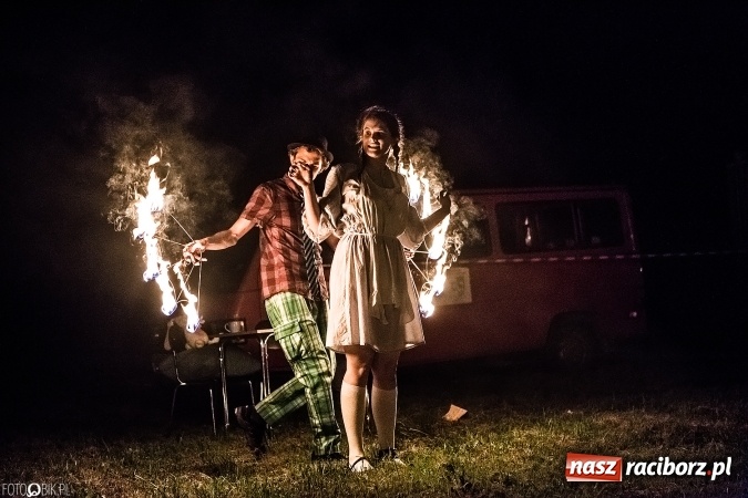 Zdjęcie w galerii na portalu naszraciborz.pl: Wianki, pochodnie i piosenki o miłości, czyli Noc Świętojańska w Kornicach wiadomości z regionu