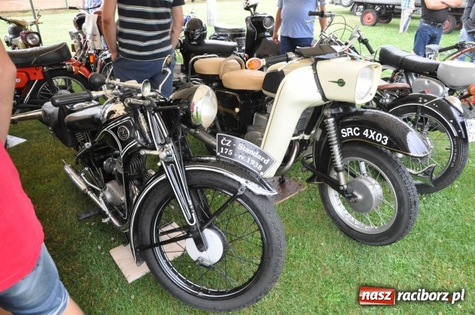 Zdjęcie w galerii na portalu naszraciborz.pl: IX Międzynarodowy Zlot Pojazdów Zabytków w Zabełkowie wiadomości z regionu