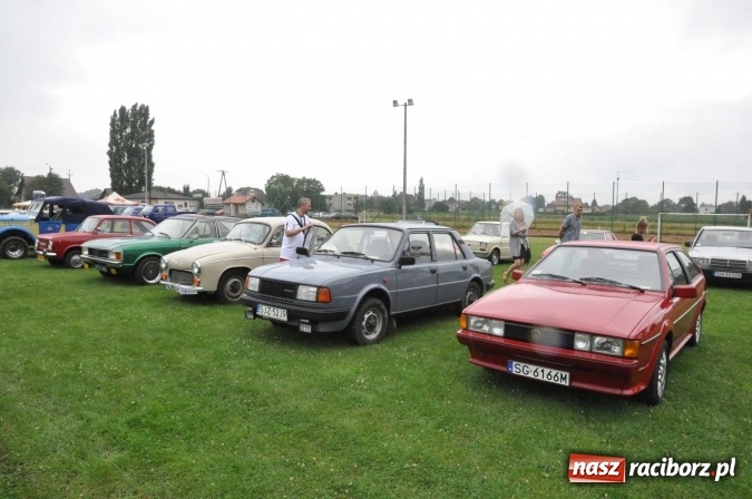 Zdjęcie w galerii na portalu naszraciborz.pl: IX Międzynarodowy Zlot Pojazdów Zabytków w Zabełkowie wiadomości z regionu