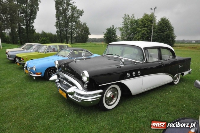 Zdjęcie w galerii na portalu naszraciborz.pl: IX Międzynarodowy Zlot Pojazdów Zabytków w Zabełkowie wiadomości z regionu