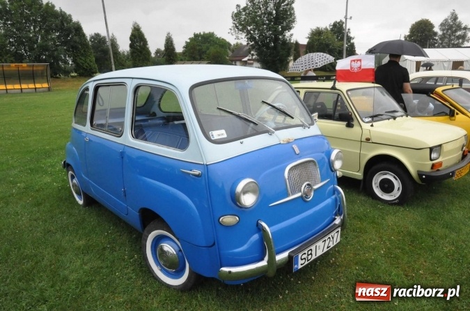 Zdjęcie w galerii na portalu naszraciborz.pl: IX Międzynarodowy Zlot Pojazdów Zabytków w Zabełkowie wiadomości z regionu