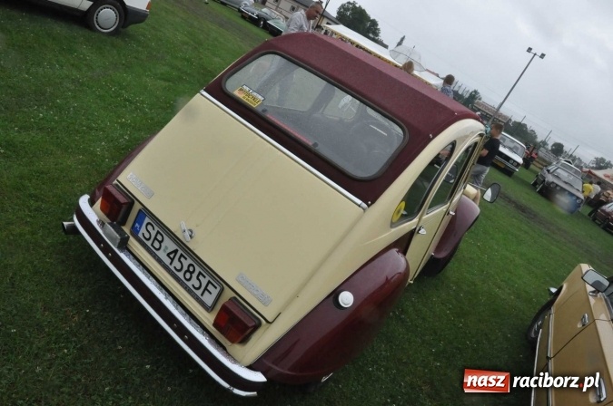 Zdjęcie w galerii na portalu naszraciborz.pl: IX Międzynarodowy Zlot Pojazdów Zabytków w Zabełkowie wiadomości z regionu