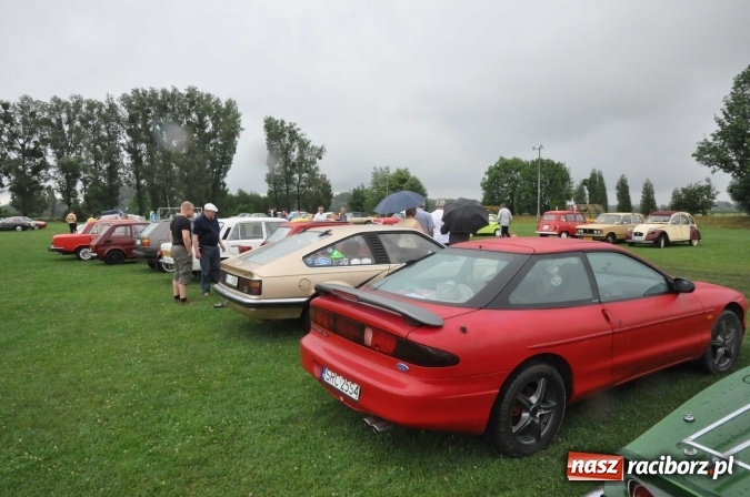 Zdjęcie w galerii na portalu naszraciborz.pl: IX Międzynarodowy Zlot Pojazdów Zabytków w Zabełkowie wiadomości z regionu