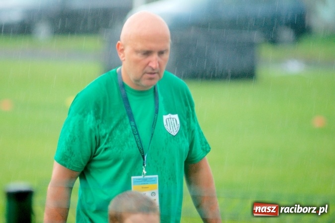 Zdjęcie w galerii na portalu naszraciborz.pl: Tworków Cup 2016: Ulewny deszcz utrudniał tworkowski turniej. Raciborska Unia na podium wiadomości z regionu