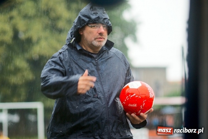 Zdjęcie w galerii na portalu naszraciborz.pl: Tworków Cup 2016: Ulewny deszcz utrudniał tworkowski turniej. Raciborska Unia na podium wiadomości z regionu