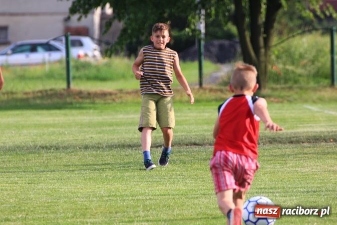 Zdjęcie w galerii na portalu naszraciborz.pl: Deszczowy festyn rodzinny w Kornowacu wiadomości z regionu
