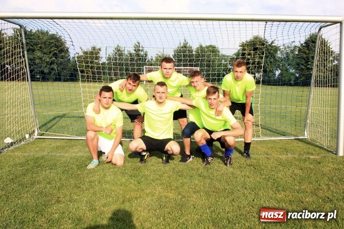 Zdjęcie w galerii na portalu naszraciborz.pl: Deszczowy festyn rodzinny w Kornowacu wiadomości z regionu