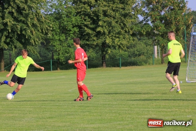 Zdjęcie w galerii na portalu naszraciborz.pl: Deszczowy festyn rodzinny w Kornowacu wiadomości z regionu