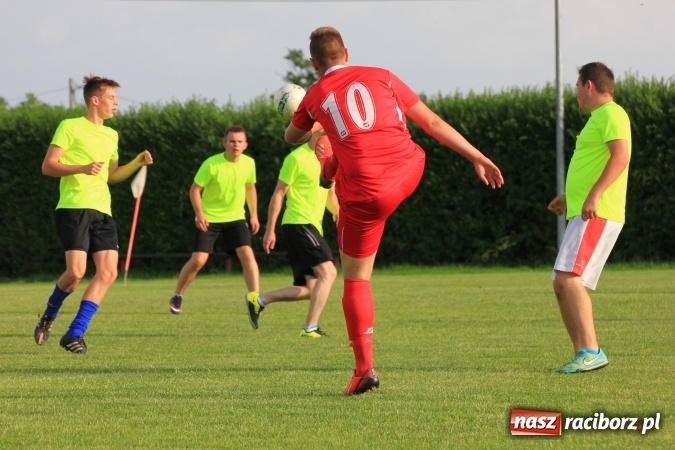 Zdjęcie w galerii na portalu naszraciborz.pl: Deszczowy festyn rodzinny w Kornowacu wiadomości z regionu
