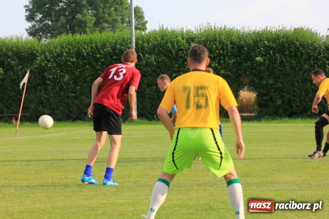 Zdjęcie w galerii na portalu naszraciborz.pl: Deszczowy festyn rodzinny w Kornowacu wiadomości z regionu