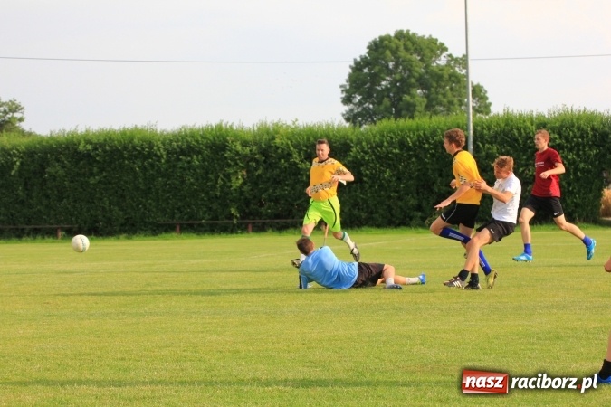 Zdjęcie w galerii na portalu naszraciborz.pl: Deszczowy festyn rodzinny w Kornowacu wiadomości z regionu