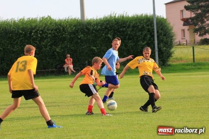 Zdjęcie w galerii na portalu naszraciborz.pl: Deszczowy festyn rodzinny w Kornowacu wiadomości z regionu