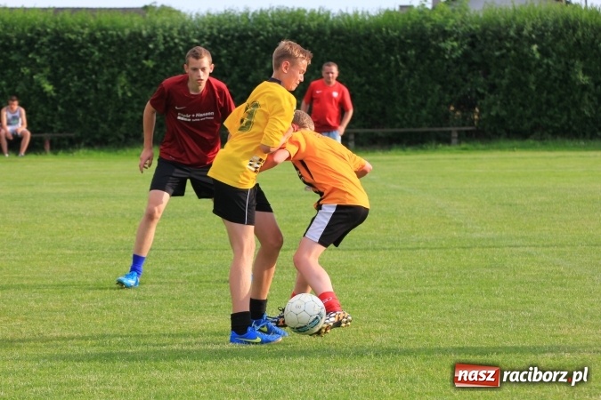 Zdjęcie w galerii na portalu naszraciborz.pl: Deszczowy festyn rodzinny w Kornowacu wiadomości z regionu