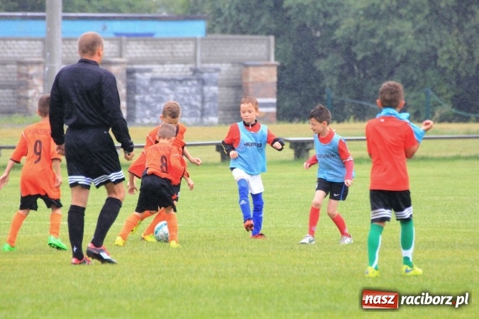 Zdjęcie w galerii na portalu naszraciborz.pl: Deszczowy festyn rodzinny w Kornowacu wiadomości z regionu