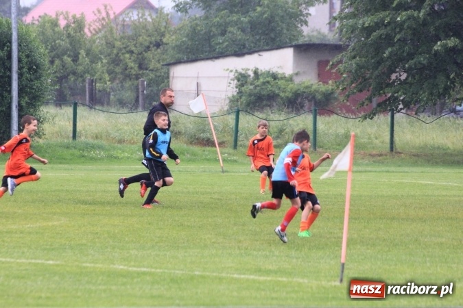 Zdjęcie w galerii na portalu naszraciborz.pl: Deszczowy festyn rodzinny w Kornowacu wiadomości z regionu