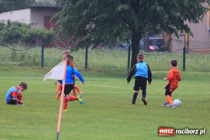 Zdjęcie w galerii na portalu naszraciborz.pl: Deszczowy festyn rodzinny w Kornowacu wiadomości z regionu