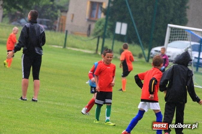 Zdjęcie w galerii na portalu naszraciborz.pl: Deszczowy festyn rodzinny w Kornowacu wiadomości z regionu