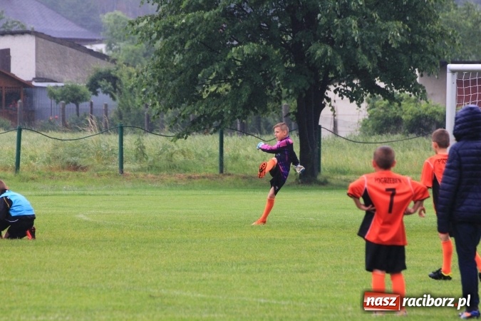 Zdjęcie w galerii na portalu naszraciborz.pl: Deszczowy festyn rodzinny w Kornowacu wiadomości z regionu