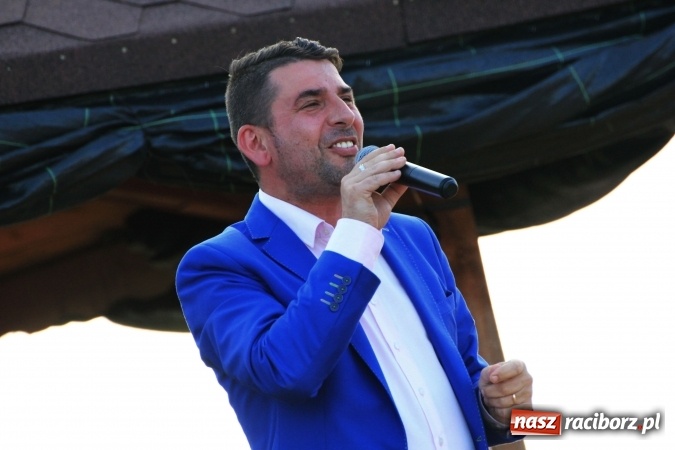 Zdjęcie w galerii na portalu naszraciborz.pl: Deszczowy festyn rodzinny w Kornowacu wiadomości z regionu