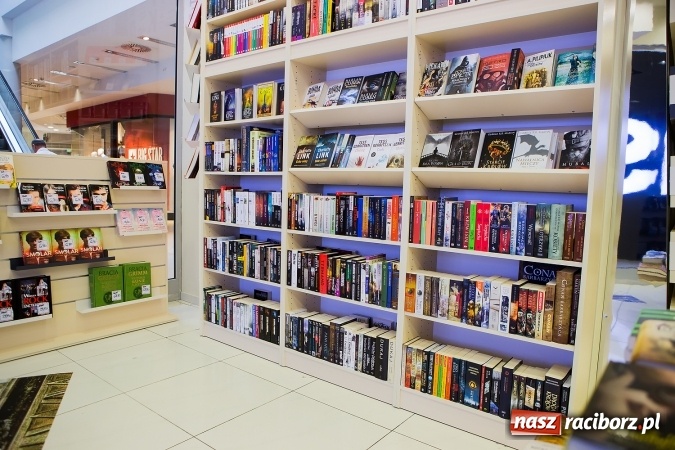 Zdjęcie w galerii na portalu naszraciborz.pl: Bookszpan – moda na książkę coraz większa! wiadomości z regionu