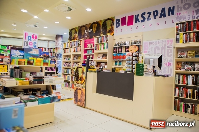 Zdjęcie w galerii na portalu naszraciborz.pl: Bookszpan – moda na książkę coraz większa! wiadomości z regionu