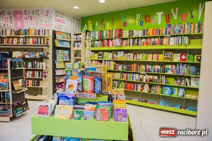Zdjęcie w galerii na portalu naszraciborz.pl: Bookszpan – moda na książkę coraz większa! wiadomości z regionu