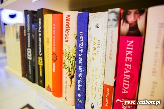 Zdjęcie w galerii na portalu naszraciborz.pl: Bookszpan – moda na książkę coraz większa! wiadomości z regionu