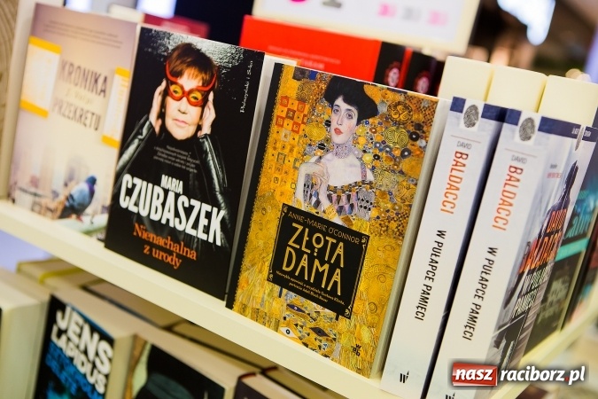 Zdjęcie w galerii na portalu naszraciborz.pl: Bookszpan – moda na książkę coraz większa! wiadomości z regionu
