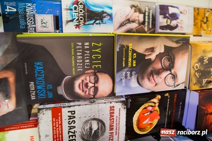 Zdjęcie w galerii na portalu naszraciborz.pl: Bookszpan – moda na książkę coraz większa! wiadomości z regionu