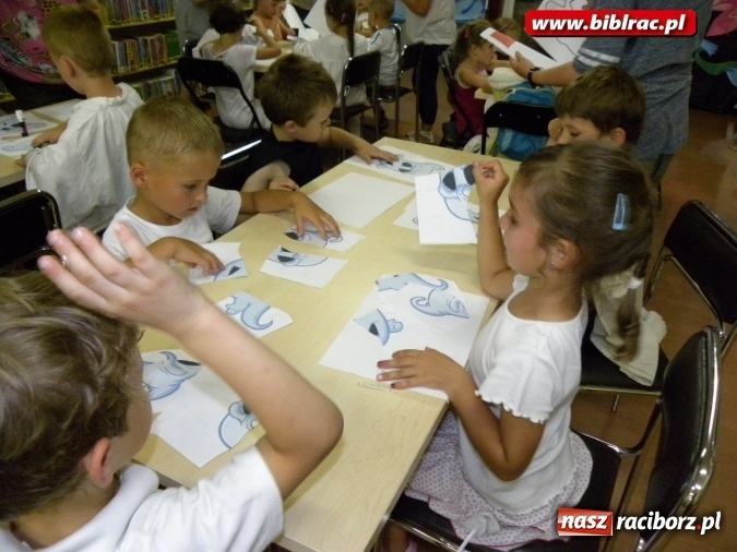 Zdjęcie w galerii na portalu naszraciborz.pl: Nocka Duchów w bibliotece  wiadomości z regionu