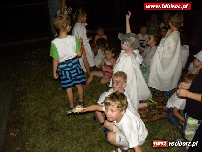 Zdjęcie w galerii na portalu naszraciborz.pl: Nocka Duchów w bibliotece  wiadomości z regionu