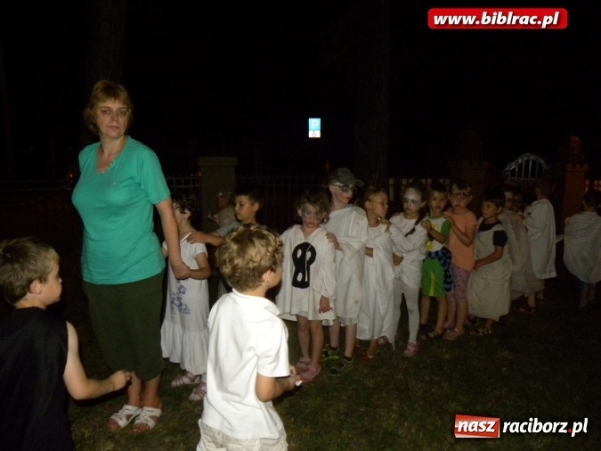 Zdjęcie w galerii na portalu naszraciborz.pl: Nocka Duchów w bibliotece  wiadomości z regionu