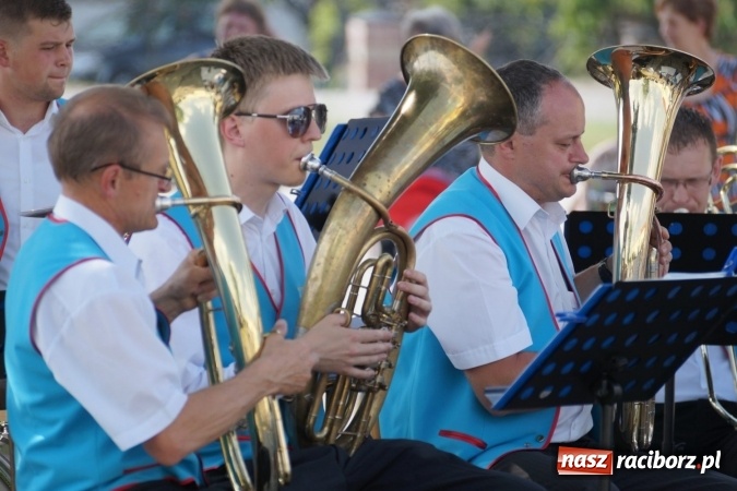 Zdjęcie w galerii na portalu naszraciborz.pl: W Szymocicach przywitali lato piknikiem  wiadomości z regionu